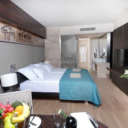 Semesteranläggning (resort) Commodore Elite & Ultra (adults Only) 5*
