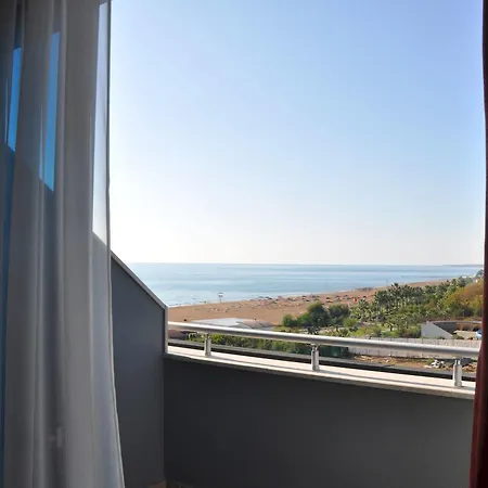Commodore Elite & Ultra (adults Only) Semesteranläggning (resort) 5*