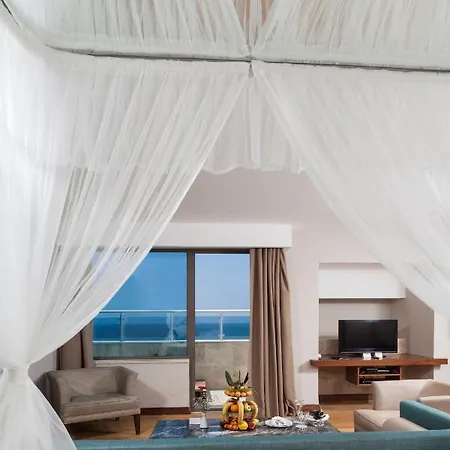 Resort Commodore Elite & Ultra (adults Only)