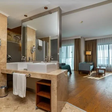 Commodore Elite & Ultra (adults Only) Курортный комплекс