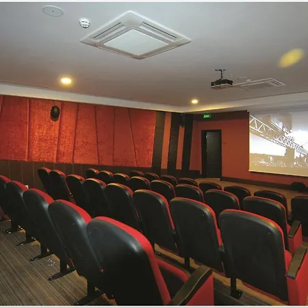 Commodore Elite & Ultra (adults Only) Üdülőközpont 5*