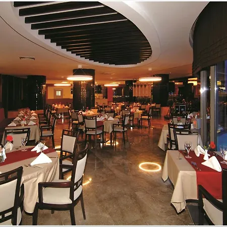 Commodore Elite & Ultra (adults Only) Semesteranläggning (resort) 5*
