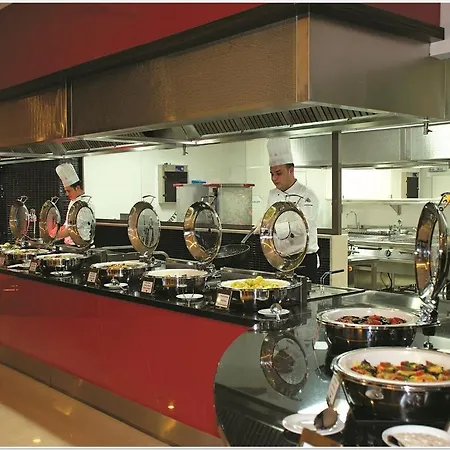 Commodore Elite & Ultra (adults Only) Feriested