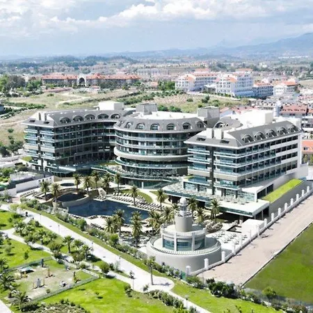 Semesteranläggning (resort) Commodore Elite & Ultra (adults Only)