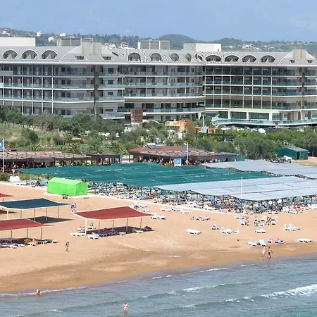 Commodore Elite & Ultra (adults Only) Semesteranläggning (resort) 5*