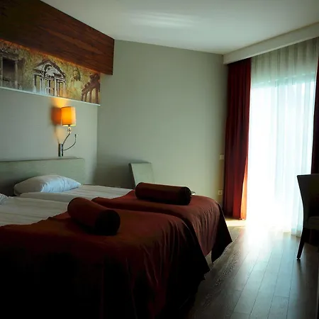 Commodore Elite & Ultra (adults Only)