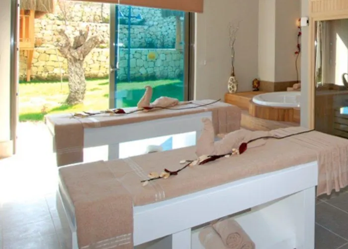 Resort Commodore Elite & Ultra (adults Only) 5*