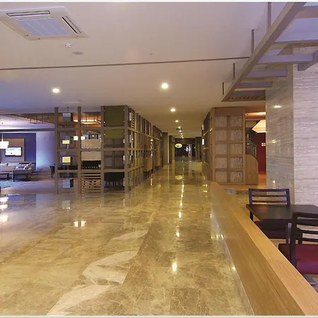 Θέρετρο Commodore Elite & Ultra (adults Only) 5*