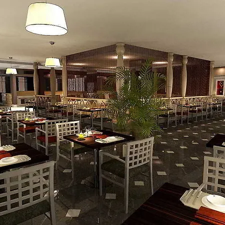 Θέρετρο Commodore Elite & Ultra (adults Only)